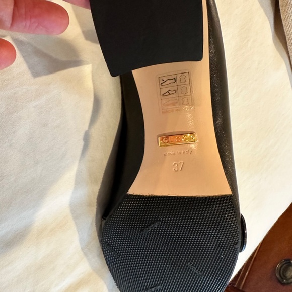 Gucci Loafers - Picture 3 of 4